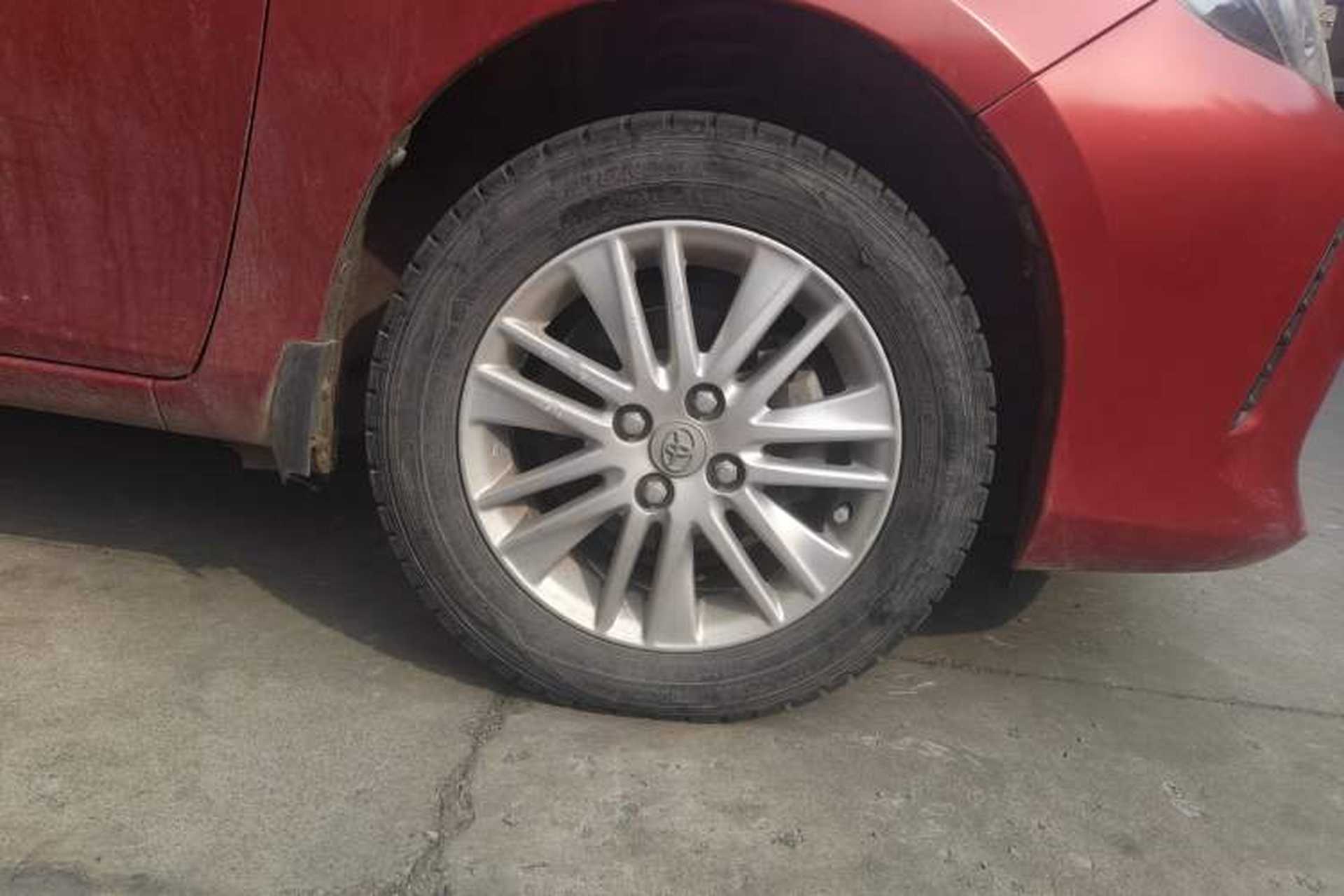 Used Toyota Vios 2017 1.5L Manual Trend Edition Right Front Wheel Hub