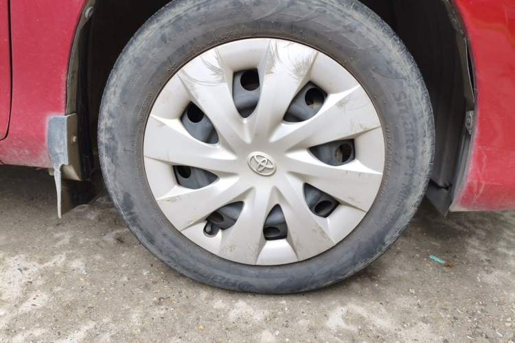 Used Toyota Vios 2017 1.5L CVT Innovation Edition Right Front Wheel Hub