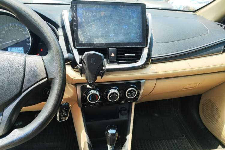 Used Toyota Vios 2017 1.5L CVT Innovation Edition Audio And AC Panel