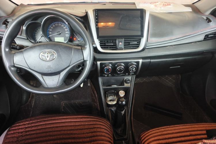 Used Toyota Vios 2017 1.5L Manual Trend Edition Center Console