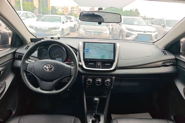 Used Toyota Vios 2017 1.5L CVT Innovation Edition Center Console