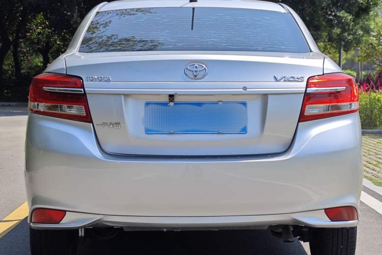 Used Toyota Vios 2017 1.5L CVT Innovation Edition Exterior 5
