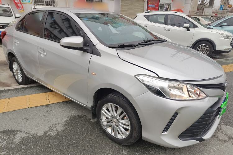 Used Toyota Vios 2017 1.5L CVT Innovation Edition Front Right 45 Deg