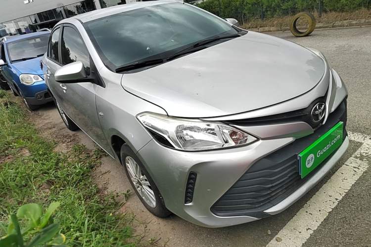 Used Toyota Vios 2017 1.5L CVT Innovation Edition Front Right 45 Deg