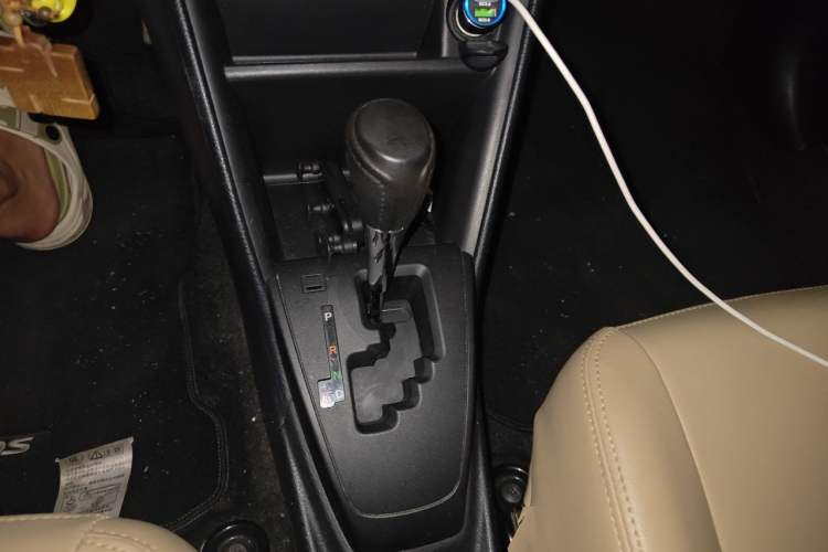 Used Toyota Vios 2017 1.5L CVT Innovation Edition Gear Lever