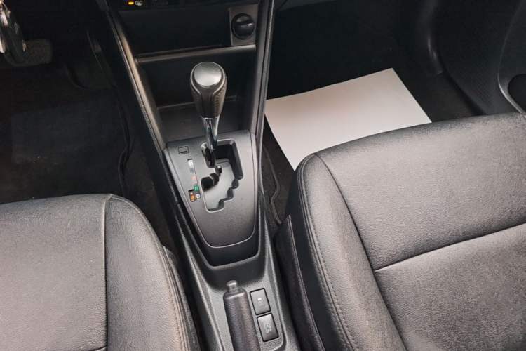 Used Toyota Vios 2017 1.5L CVT Innovation Edition Gear Lever