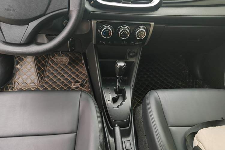 Used Toyota Vios 2017 1.5L CVT Innovation Edition Gear Lever