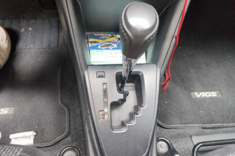 Used Toyota Vios 2017 1.5L CVT Innovation Edition Gear Lever