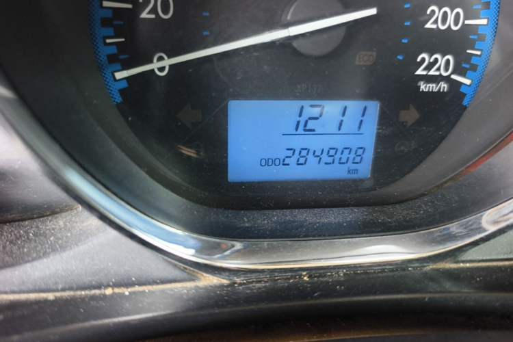 Used Toyota Vios 2017 1.5L Manual Trend Edition Odometer Close Up