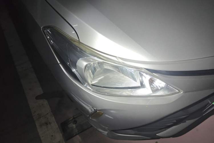 Used Toyota Vios 2017 1.5L CVT Innovation Edition Right Front Headlight