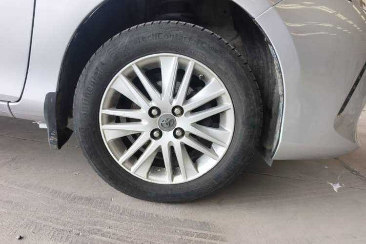 Used Toyota Vios 2017 1.5L Manual Trend Edition Right Front Wheel Hub