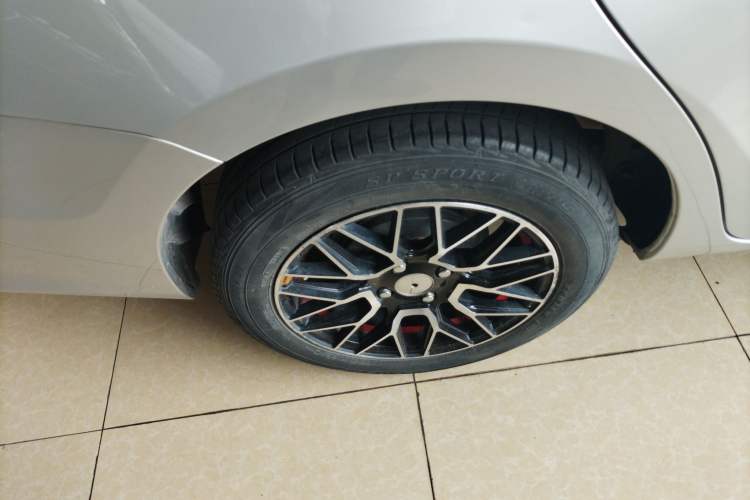 Used Toyota Vios 2017 1.5L CVT Innovation Edition Right Rear Wheel Hub