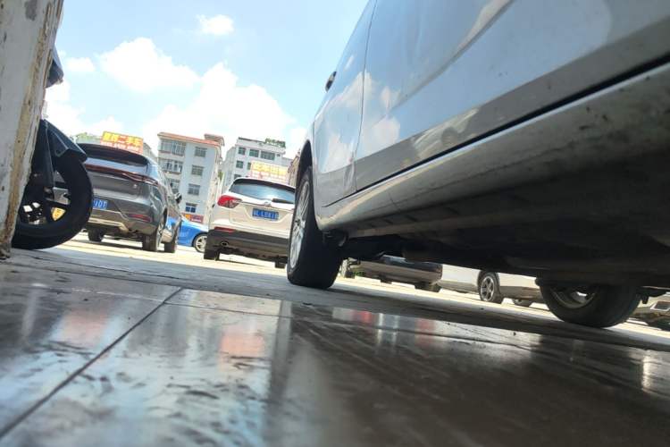 Used Toyota Vios 2017 1.5L CVT Innovation Edition Right Side Sill