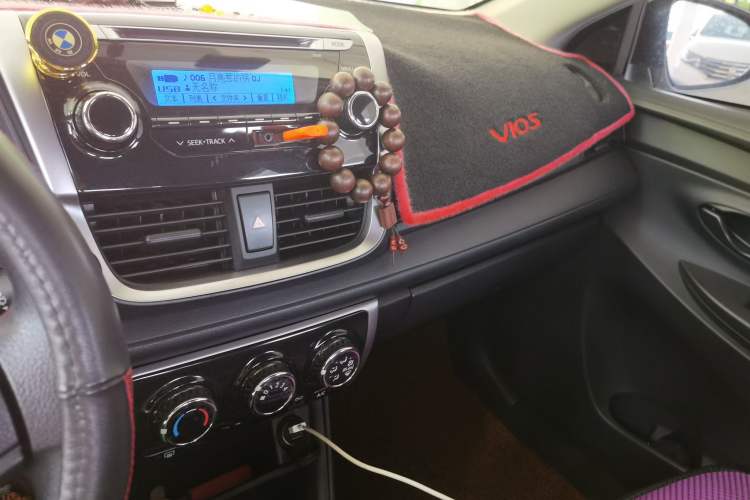 Used Toyota Vios 2017 1.3L Manual Front-Drive Version Audio And AC Panel