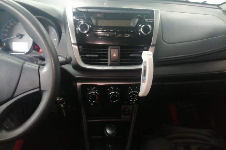 Used Toyota Vios 2017 1.5L CVT Innovation Edition Audio And AC Panel
