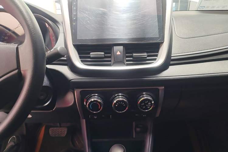 Used Toyota Vios 2017 1.5L CVT Innovation Edition Audio And AC Panel