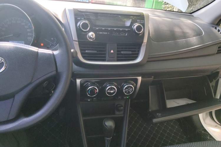 Used Toyota Vios 2017 1.5L CVT Innovation Edition Audio And AC Panel