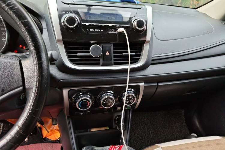 Used Toyota Vios 2017 1.5L Manual Trend Edition Audio And AC Panel