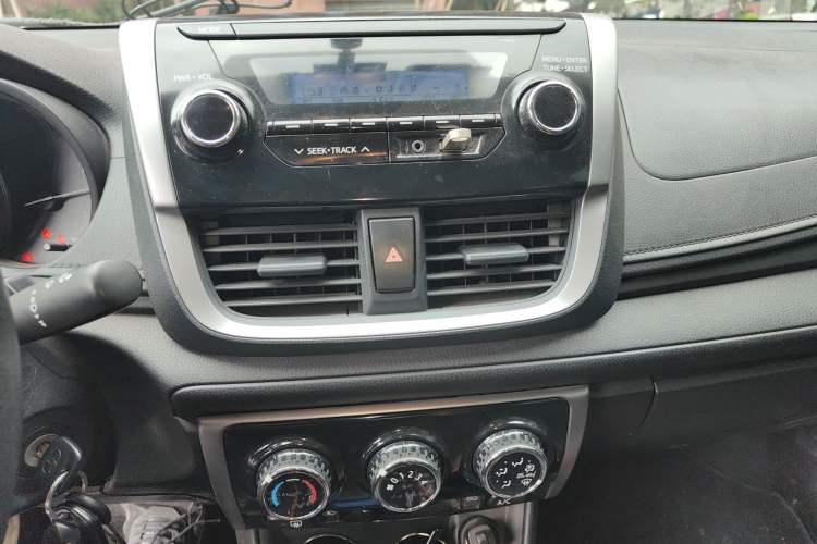 Used Toyota Vios 2017 1.5L CVT Innovation Edition Audio And AC Panel