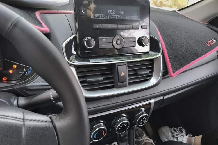Used Toyota Vios 2017 1.5L Manual Trend Edition Audio And AC Panel