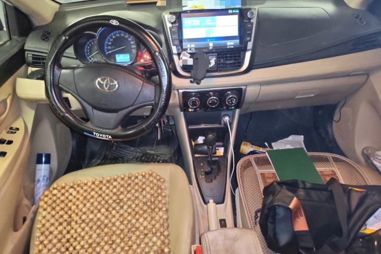 Used Toyota Vios 2017 1.5L CVT Innovation Edition Center Console