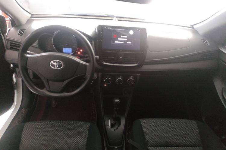 Used Toyota Vios 2017 1.5L CVT Innovation Edition Center Console