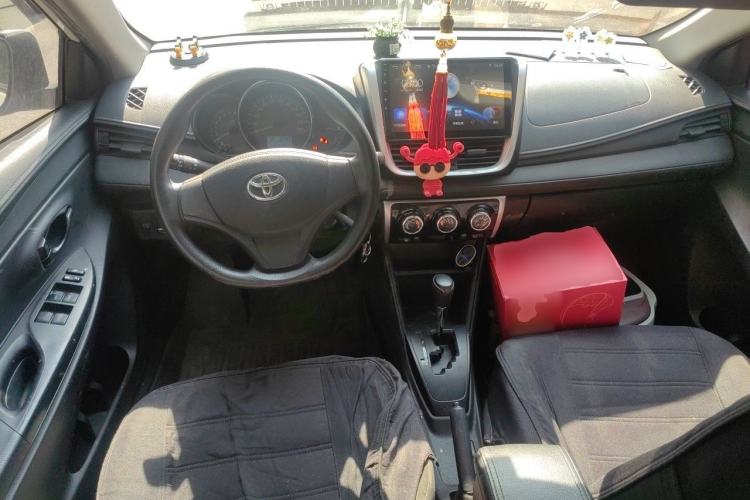Used Toyota Vios 2017 1.5L CVT Innovation Edition Center Console