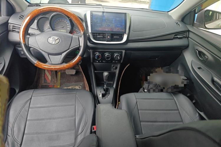 Used Toyota Vios 2017 1.5L CVT Innovation Edition Center Console