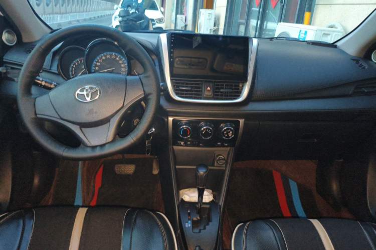 Used Toyota Vios 2017 1.5L CVT Innovation Edition Center Console