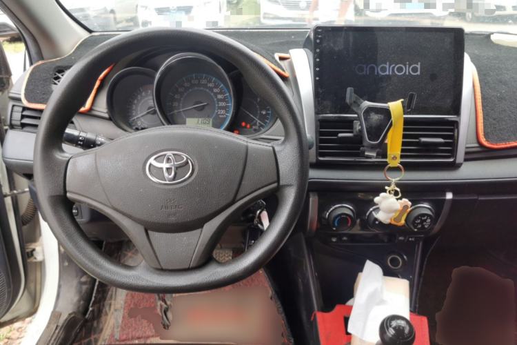 Used Toyota Vios 2017 1.3L Manual Front-Drive Version Center Console