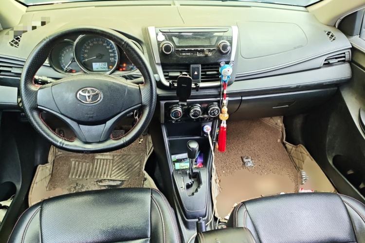 Used Toyota Vios 2017 1.5L CVT Innovation Edition Center Console