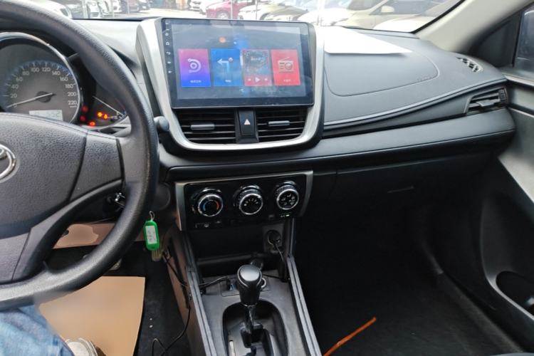 Used Toyota Vios 2017 1.5L CVT Innovation Edition Center Console