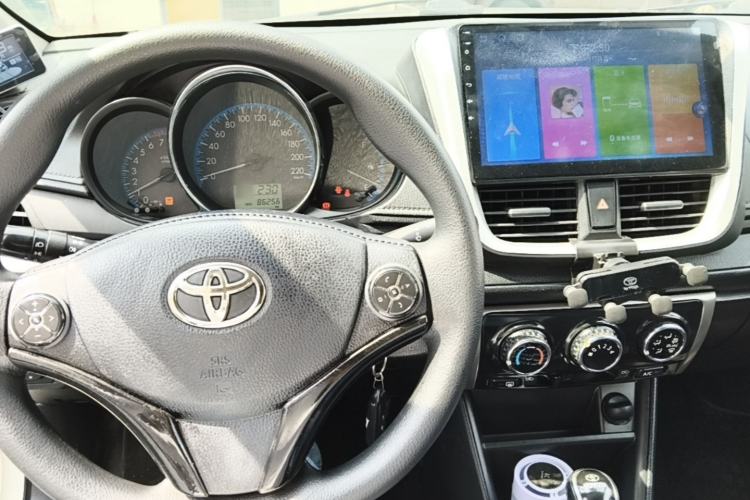 Used Toyota Vios 2017 1.5L CVT Innovation Edition Center Console