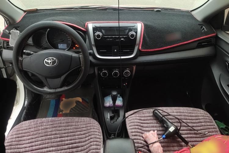 Used Toyota Vios 2017 1.5L CVT Innovation Edition Center Console