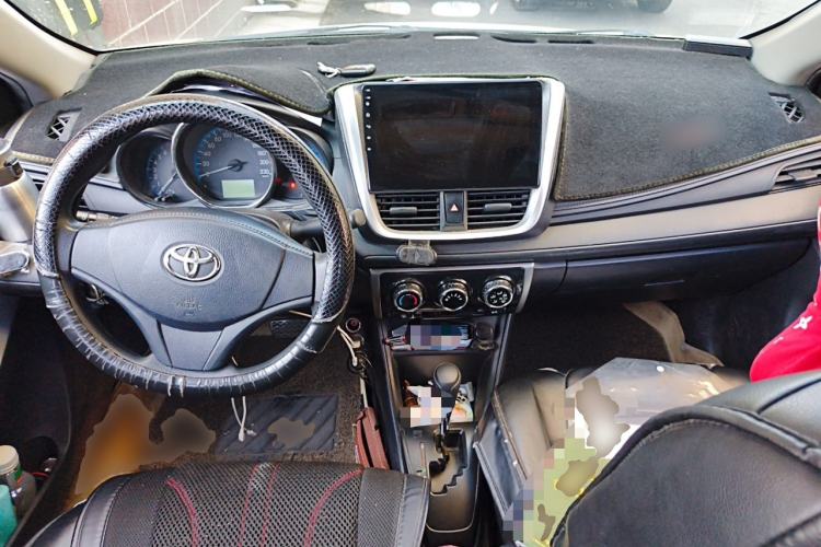 Used Toyota Vios 2017 1.5L CVT Innovation Edition Center Console