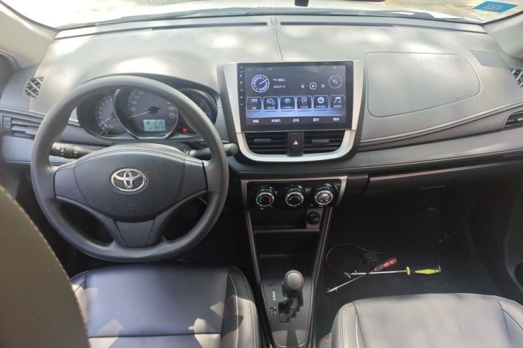 Used Toyota Vios 2017 1.5L CVT Innovation Edition Center Console