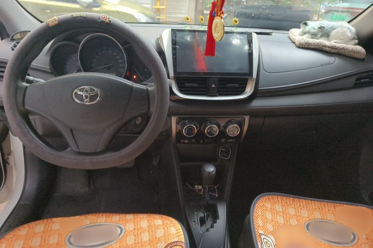 Used Toyota Vios 2017 1.5L CVT Innovation Edition Center Console