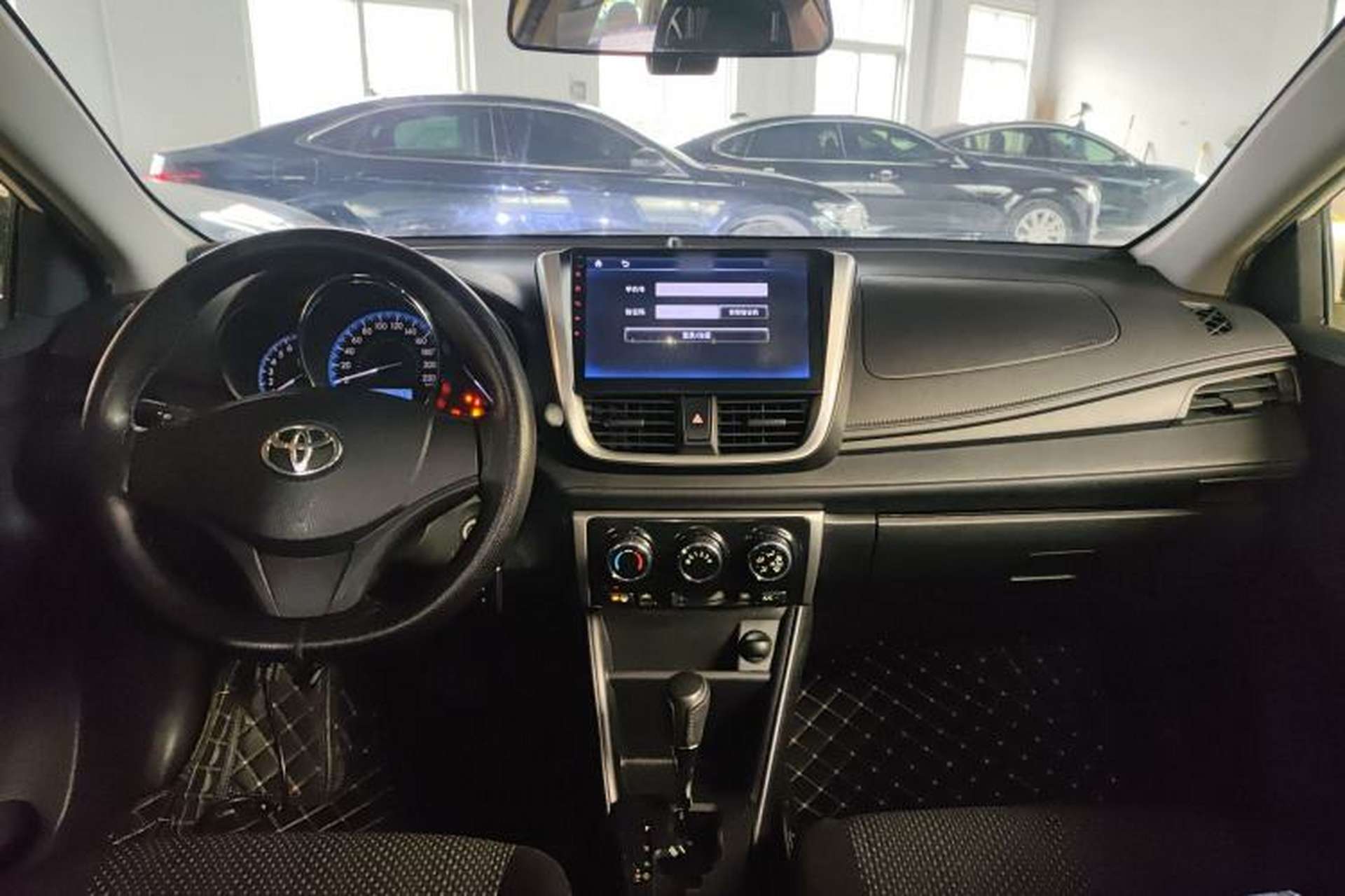 Used Toyota Vios 2017 1.5L CVT Innovation Edition Center Console