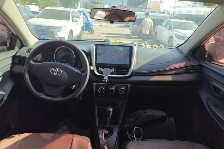Used Toyota Vios 2017 1.5L CVT Innovation Edition Center Console