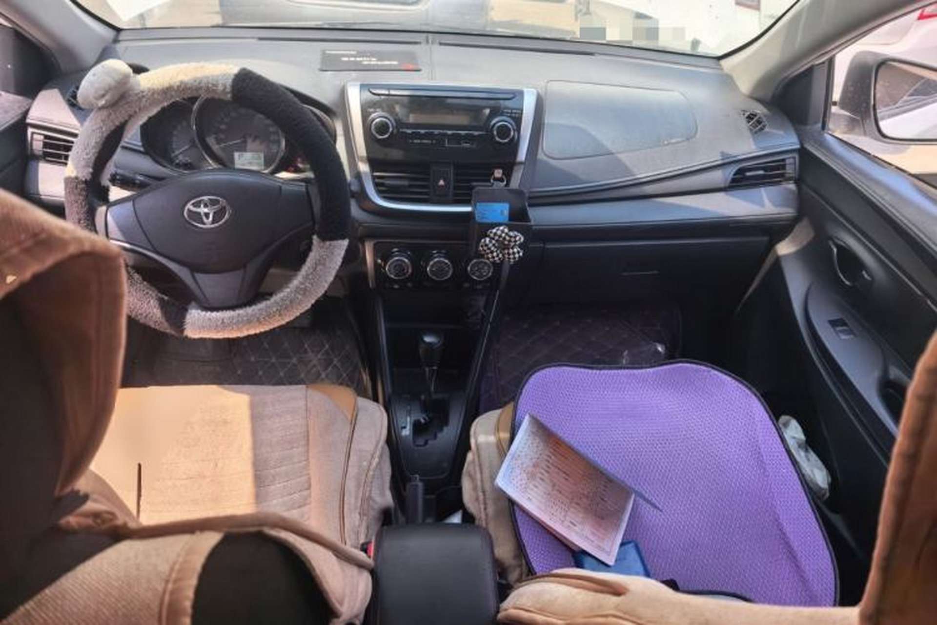 Used Toyota Vios 2017 1.5L CVT Innovation Edition Center Console