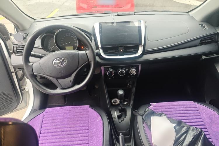 Used Toyota Vios 2017 1.5L CVT Innovation Edition Center Console
