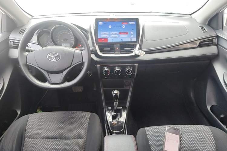 Used Toyota Vios 2017 1.5L CVT Innovation Edition Center Console