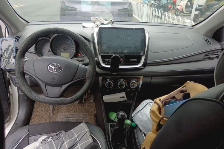 Used Toyota Vios 2017 1.3L Manual Front-Drive Version Center Console