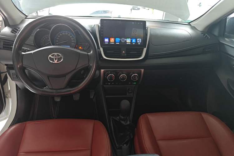Used Toyota Vios 2017 1.5L Manual Trend Edition Center Console