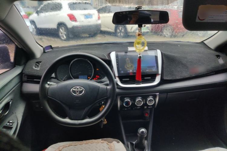 Used Toyota Vios 2017 1.3L Manual Rui Xing Edition Center Console