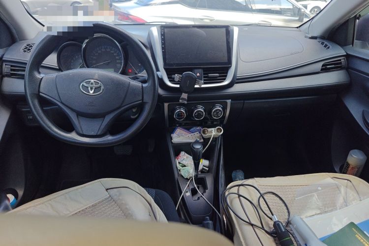 Used Toyota Vios 2017 1.5L CVT Innovation Edition Center Console
