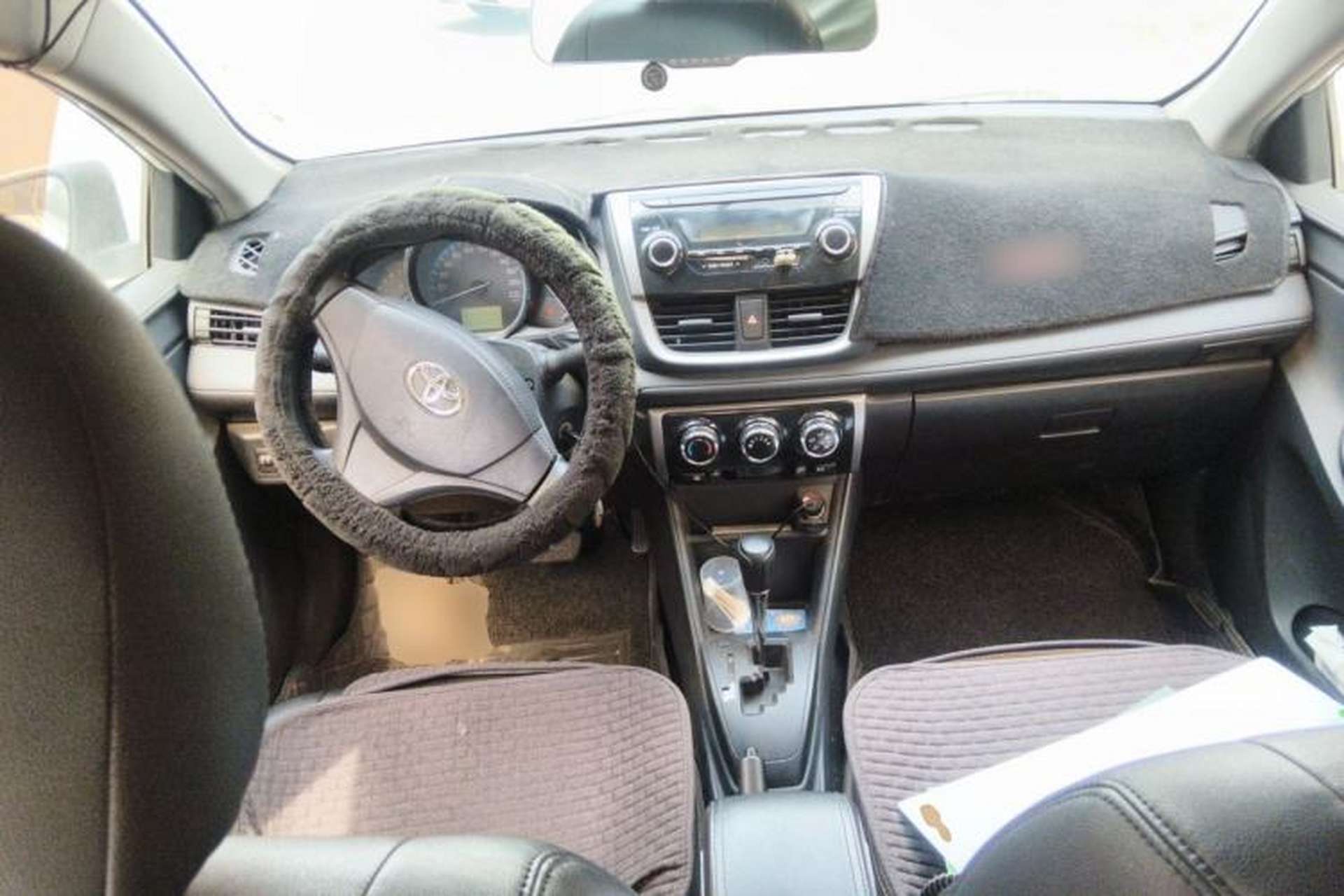 Used Toyota Vios 2017 1.5L CVT Innovation Edition Center Console