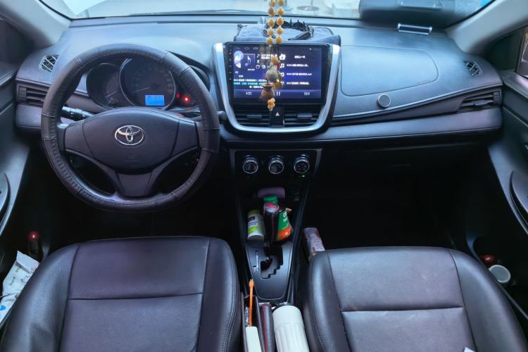 Used Toyota Vios 2017 1.5L CVT Innovation Edition Center Console