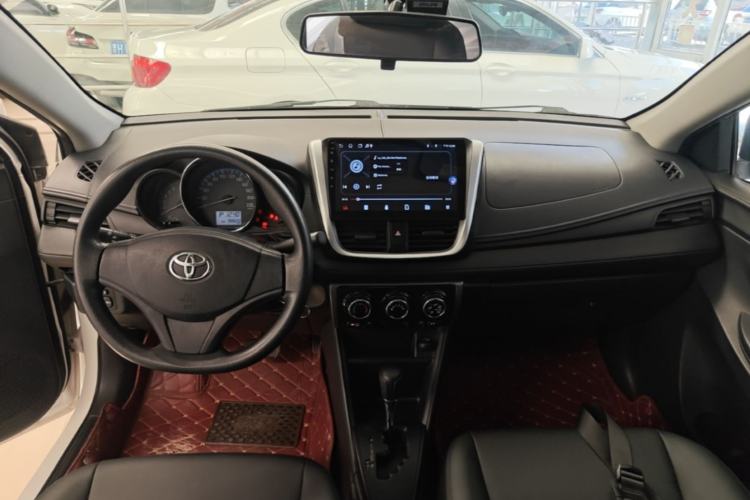 Used Toyota Vios 2017 1.5L CVT Innovation Edition Center Console