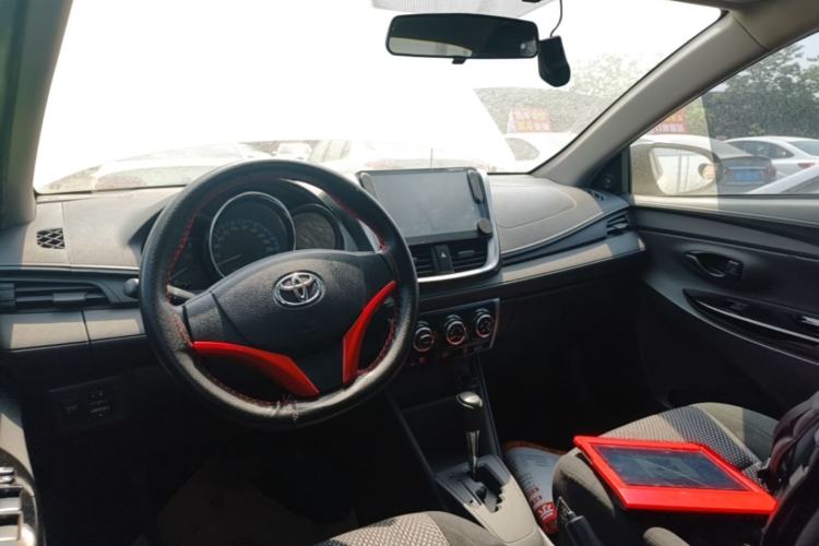 Used Toyota Vios 2017 1.5L CVT Innovation Edition Center Console